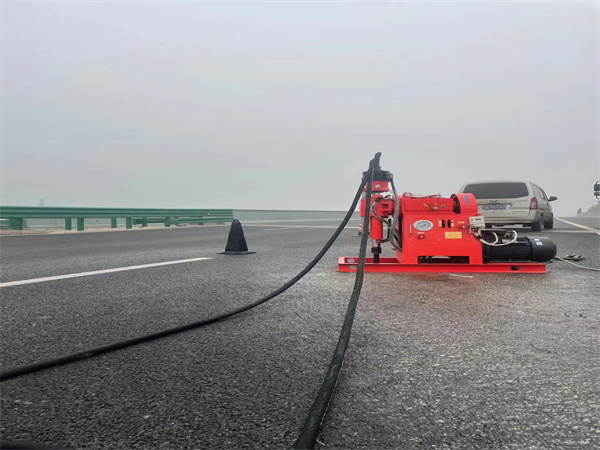 黄石马路路基路面开裂下沉注浆加固灌浆